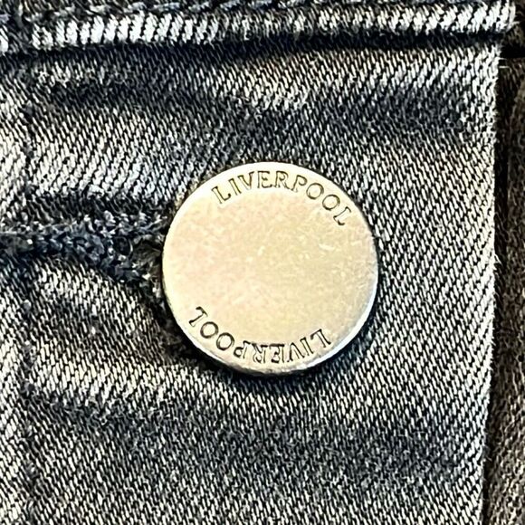 LIVERPOOL Jean Jacket Womens Small Black Carbon Wash Denim Button Front Classic - Picture 5 of 13